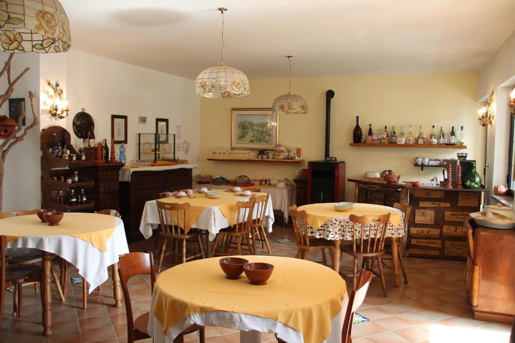 Antica Dimora Del Portico Bed & Breakfast Borgiallo Exterior photo